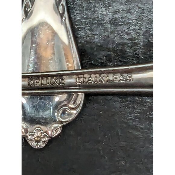 Oneidacraft Deluxe Chateau Stainless 6.75" Soup Spoons Replacement 4 Pieces - Picture 8 of 8